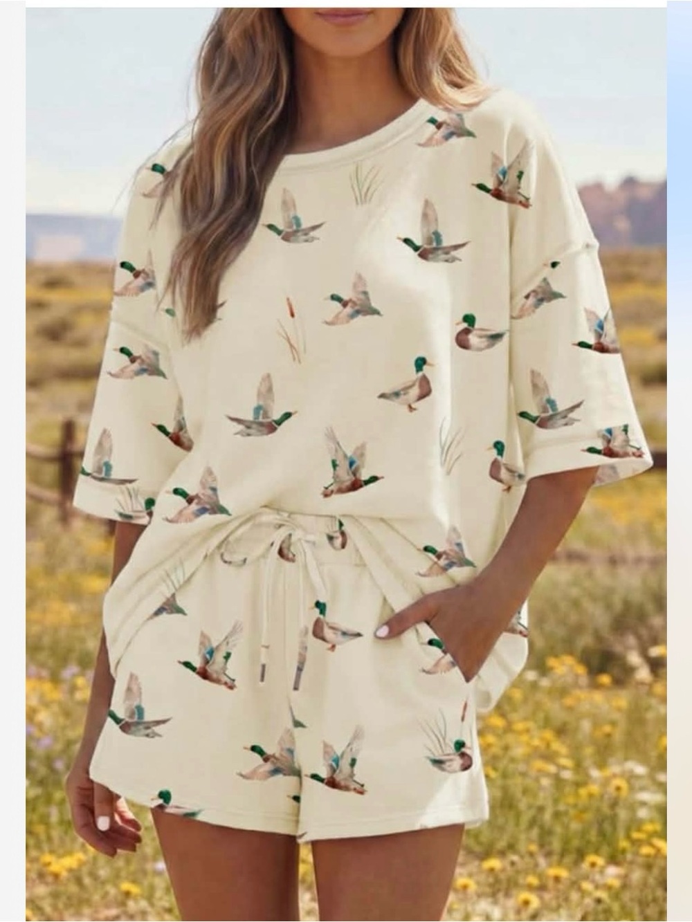 Cream Duck-Print Short  Set - Women